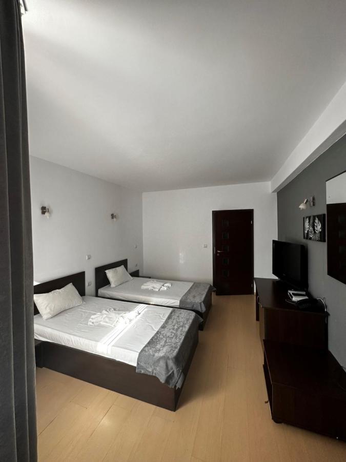 Хотел Костенец Exterior foto